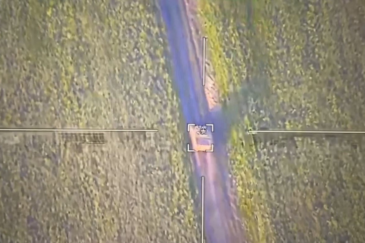 Расчеты FPV-дронов 34-й омсбр группировки войск «Север» уничтожили два бронетранспортера М113 в Сумской области